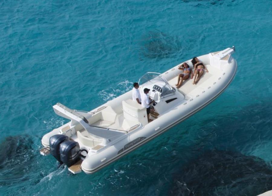 Capelli Tempest 1000 rental – 2x300hp