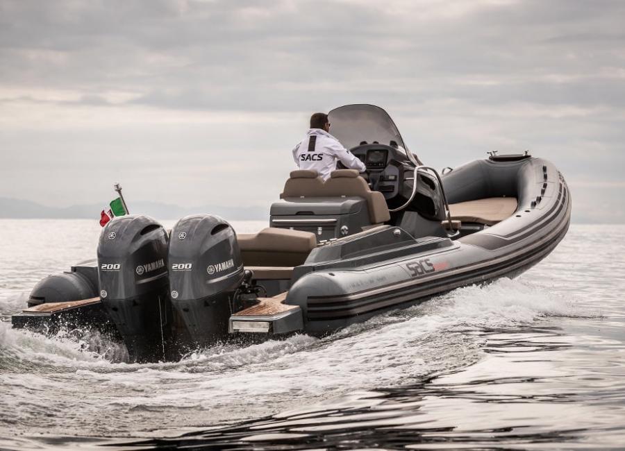 Sacs 900 Strider Storm rental – 2x200hp