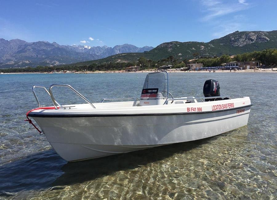 Departure from Calvi – Theri 445 6hp
